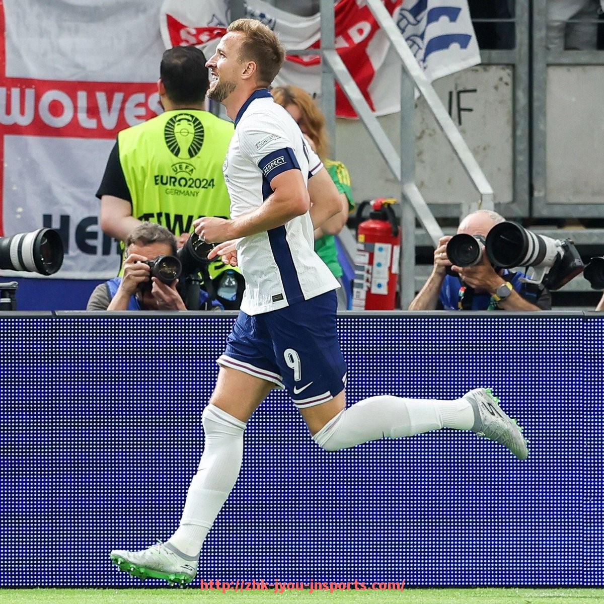 jiuyou九游娱乐-PES2017游戏中英超各球队实力及阵容详细介绍